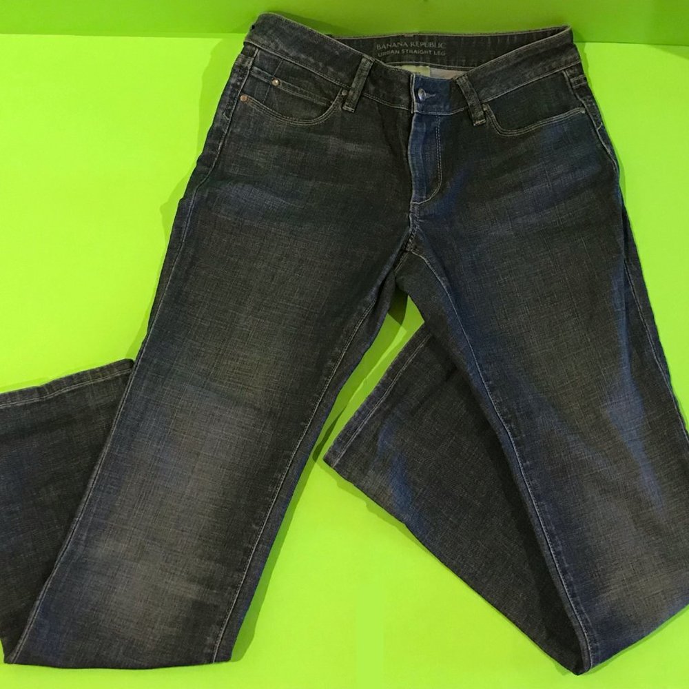 NWT Banana Republic Urban Straight Leg Jeans Sz 4